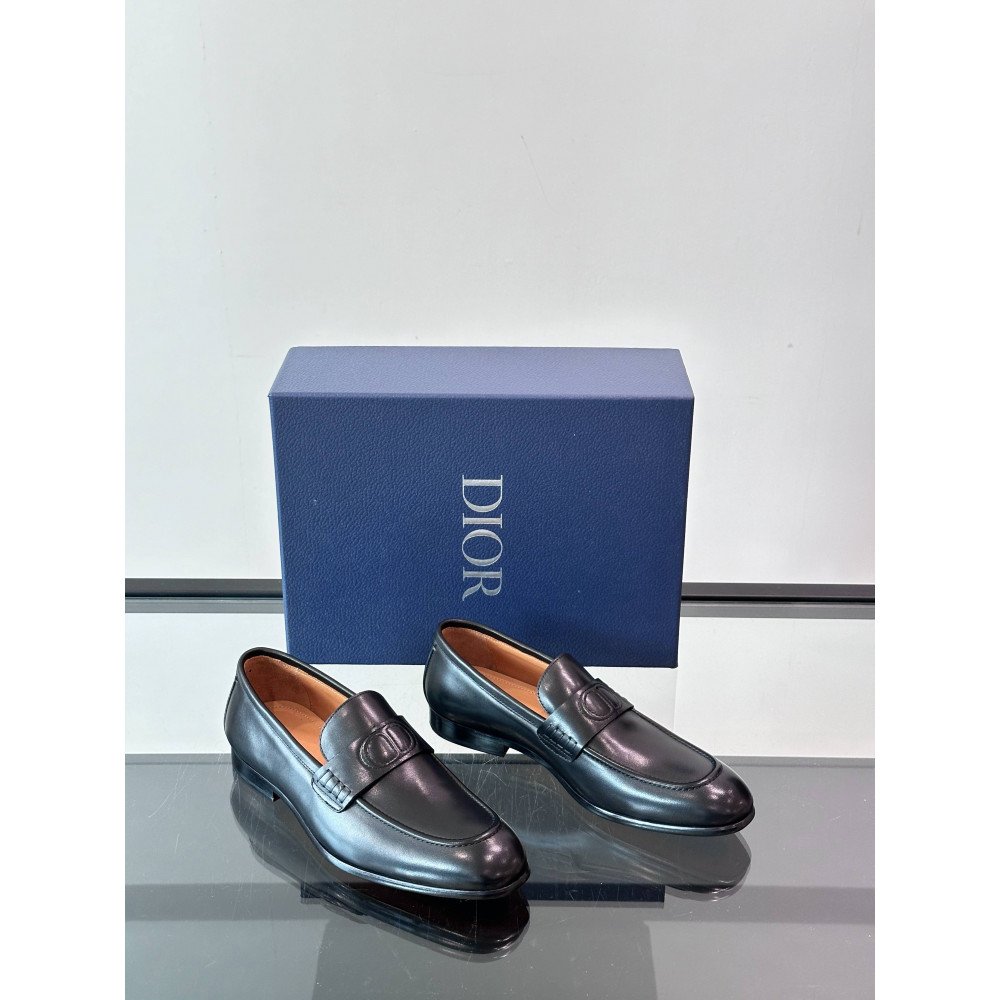 CD leather shoes