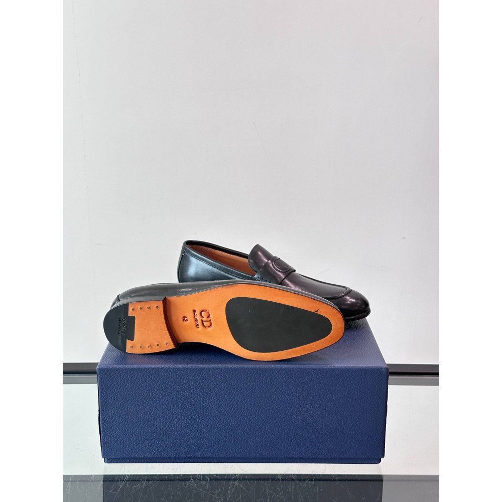 CD leather shoes