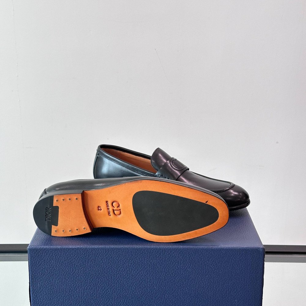 CD leather shoes