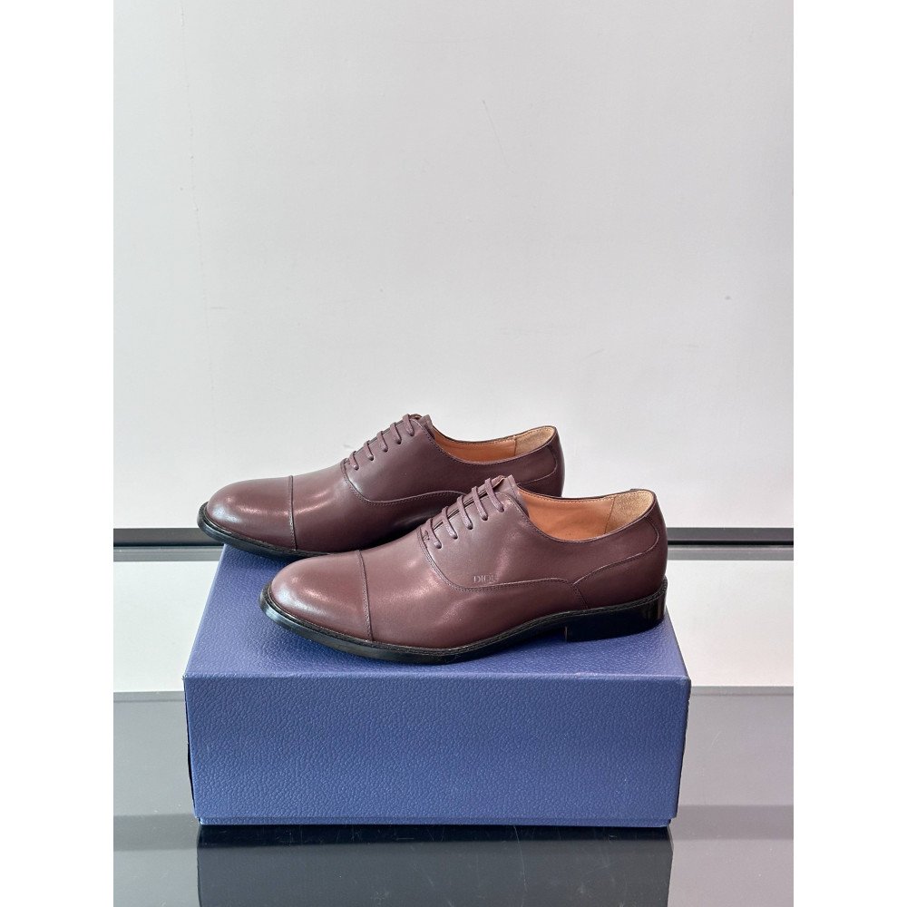 CD leather shoes