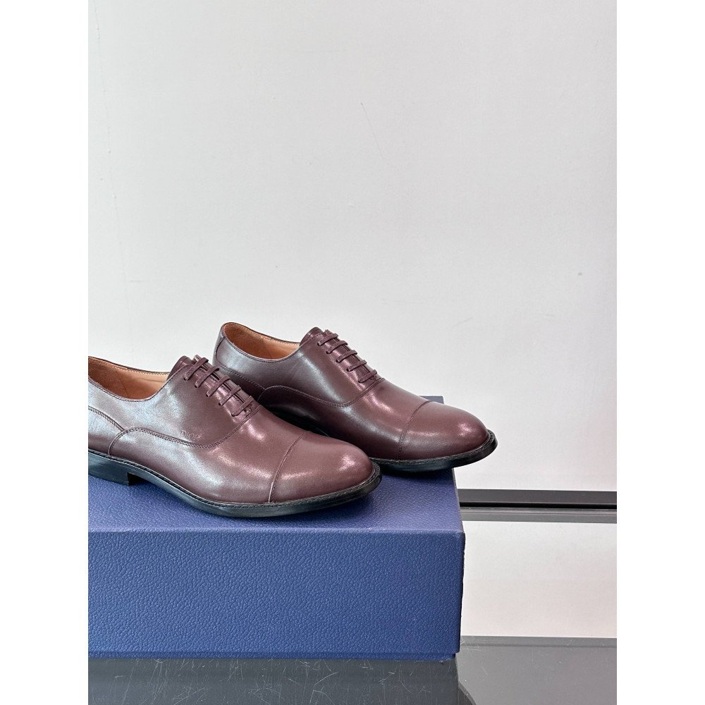 CD leather shoes