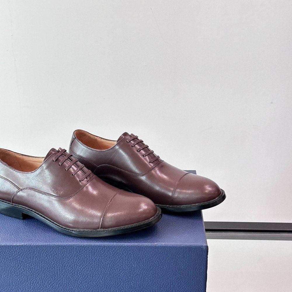 CD leather shoes