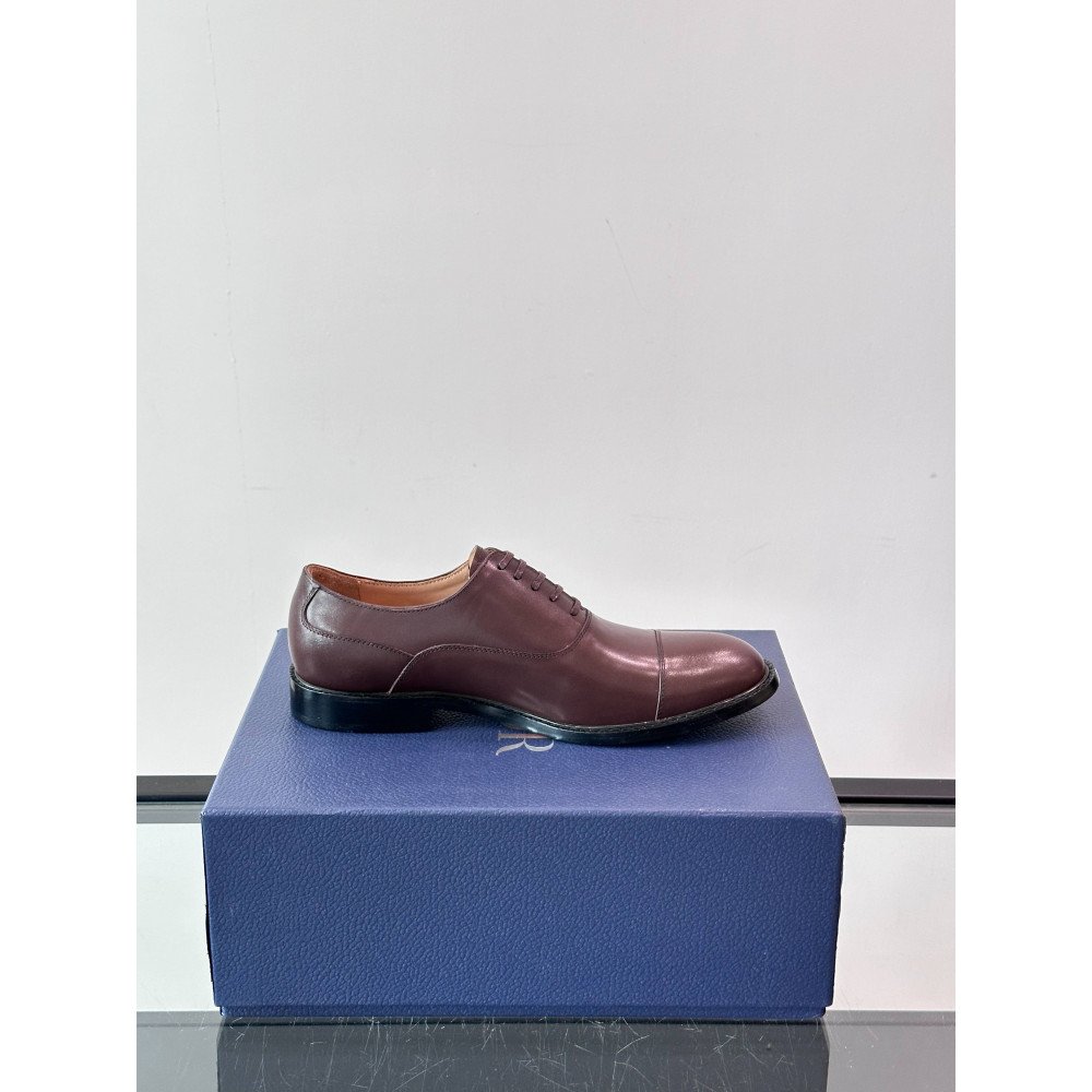 CD leather shoes
