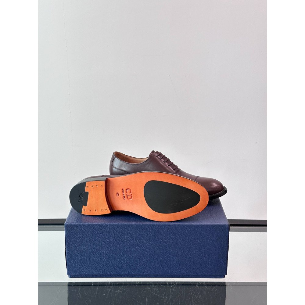 CD leather shoes