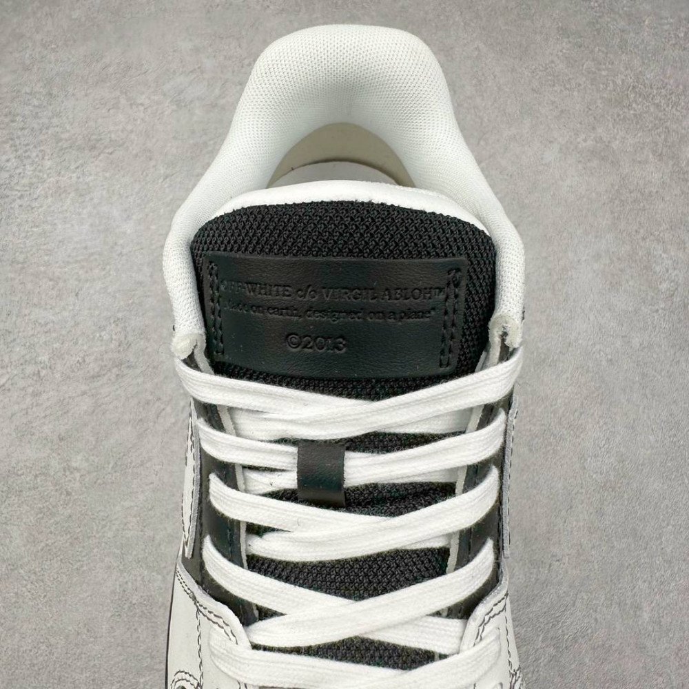OFF-White OFF-White