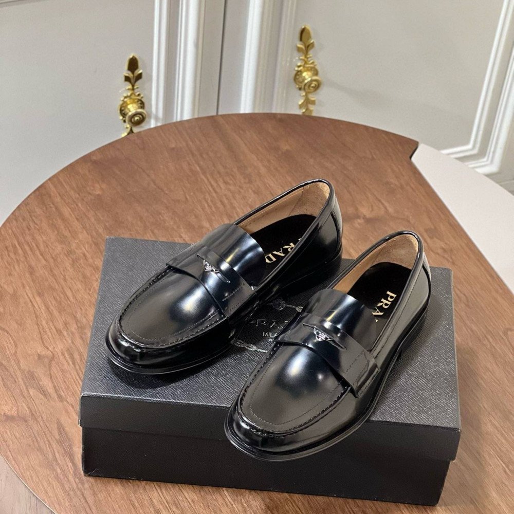 leather shoes