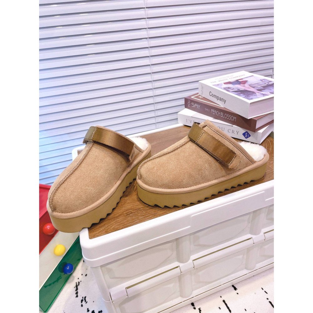 Lanakrog Slippers Lanakrog Slippers
