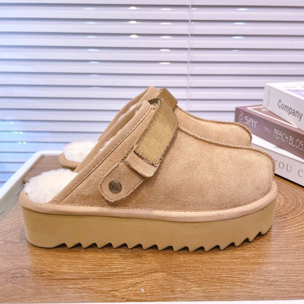 Lanakrog Slippers Lanakrog Slippers