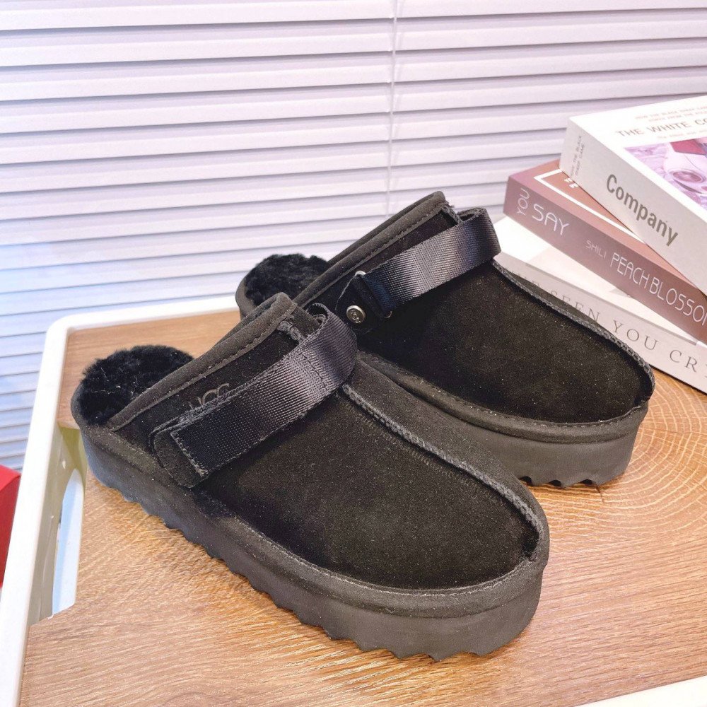 Lanakrog Slippers Lanakrog Slippers