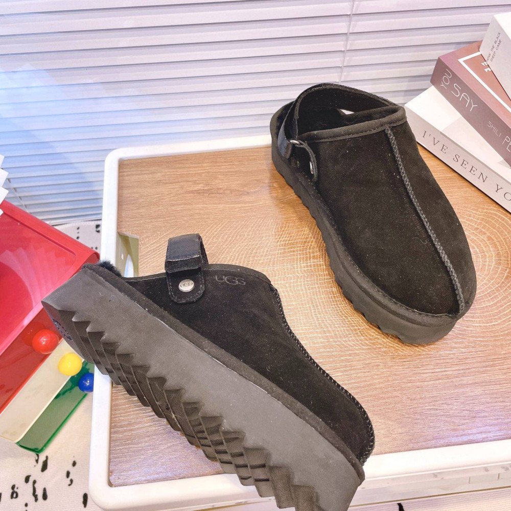 Lanakrog Slippers Lanakrog Slippers