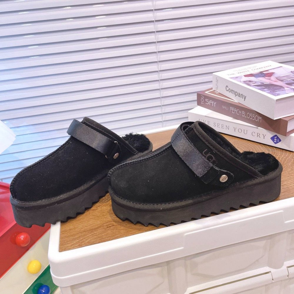 Lanakrog Slippers Lanakrog Slippers