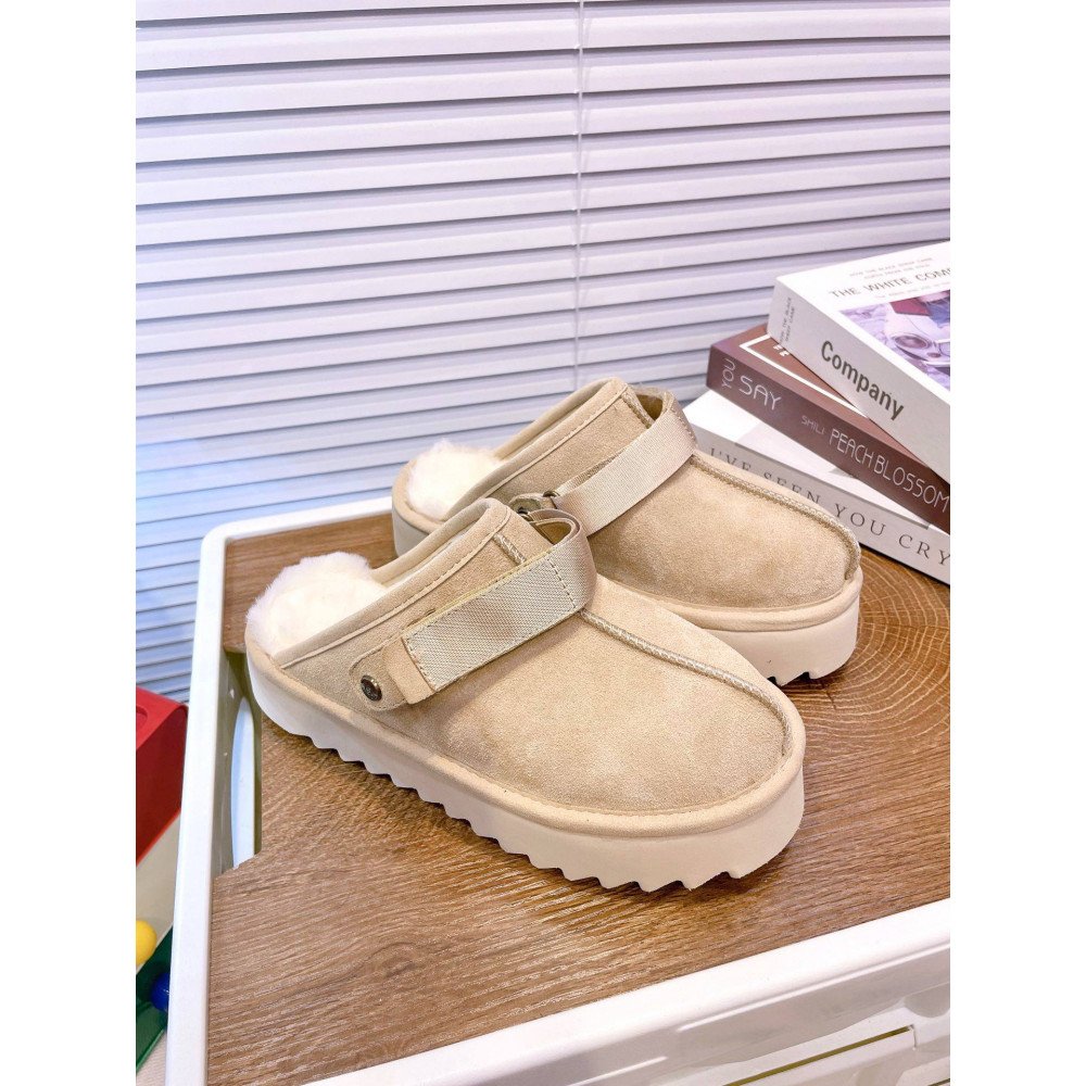 Lanakrog Slippers Lanakrog Slippers