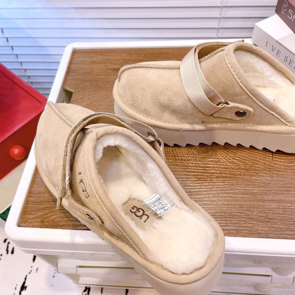 Lanakrog Slippers Lanakrog Slippers