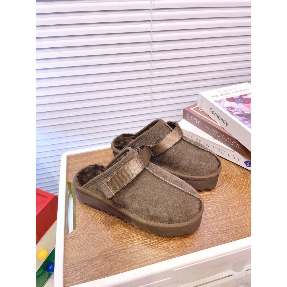 Lanakrog Slippers Lanakrog Slippers