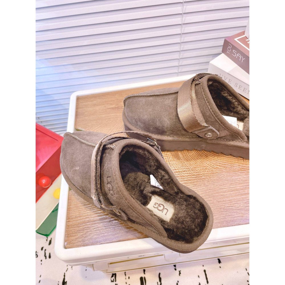 Lanakrog Slippers Lanakrog Slippers