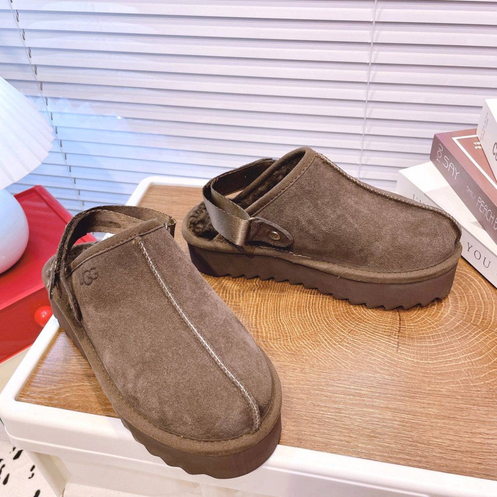 Lanakrog Slippers Lanakrog Slippers