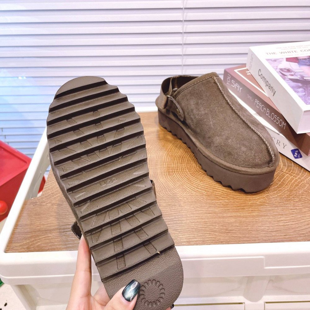 Lanakrog Slippers Lanakrog Slippers